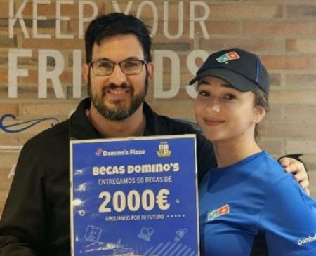 Domino’s Pizza otorga 50 becas, de 2.000 euros cada una, a sus colaboradores para impulsar su desarrollo académico y profesional
