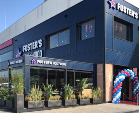 Foster's Hollywood inaugura su segundo restaurante en Badajoz