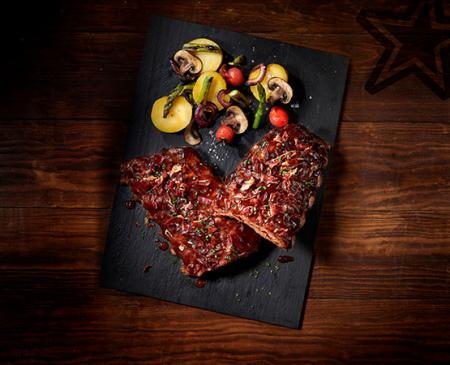 Foster´s Hollywood presenta sus nuevas Costillas Ibéricas gourmet “Black Label”