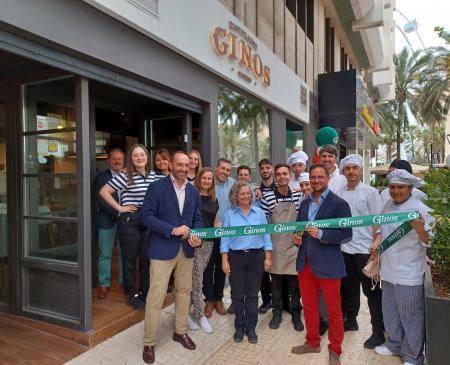 Ginos reabre su restaurante en Almería con varios ambientes y una carta renovada