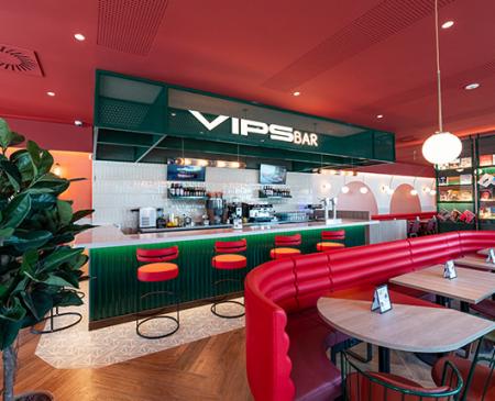 VIPS abre su primer restaurante en Coslada y donará la recaudación del 8 de marzo a Cruz Roja
