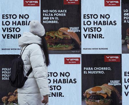 VIPS lanza las WOW Burgers con un mensaje a la competencia