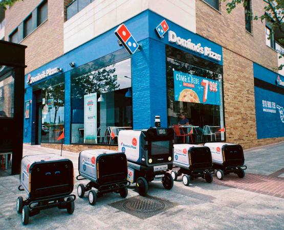 Domino's Pizza se alía con Goggo Network para repartir pedidos con robots autónomos en Alcobendas Domino's Pizza se alía con Goggo Network para repartir pedidos con robots autónomos en Alcobendas